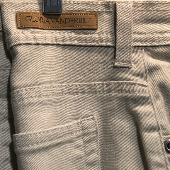 Gloria Vanderbilt Jeans - Picture 2 of 7